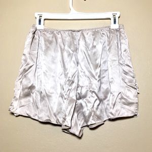 Classiques Entier Shorts - Classiques Entiers taupe silk white lace shorts Classiques Entier Shorts - Classiques Entiers taupe silk white lace shorts